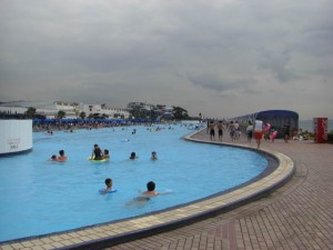 Oiso Long Beach, long pool