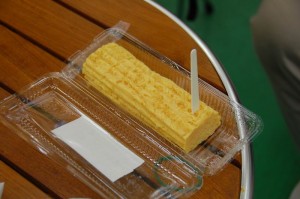 famous-scrambled-eggs-at-tsukiji