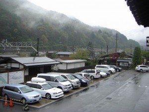 narai-juku-in-rain-21
